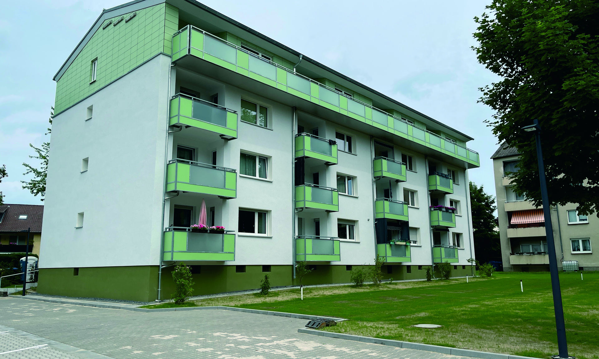 Ansicht Gebäudefassade nach Modernisierung in Mörfelden-Walldorf
