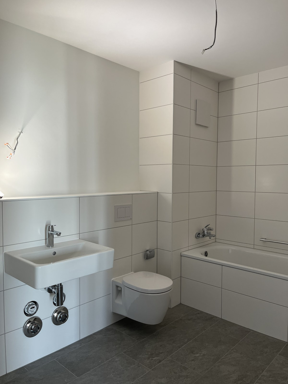Beispielbadezimmer (Wanne)