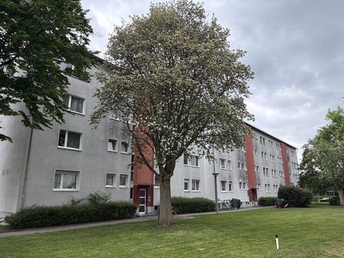 Praktisch geschnittene Wohnung mit ca. 44 m Wohnfläche und Balkon
