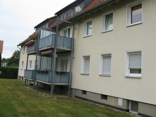 2-Zimmer-Dachgeschosswohnung mit Balkon und Keller in Kaufungen
