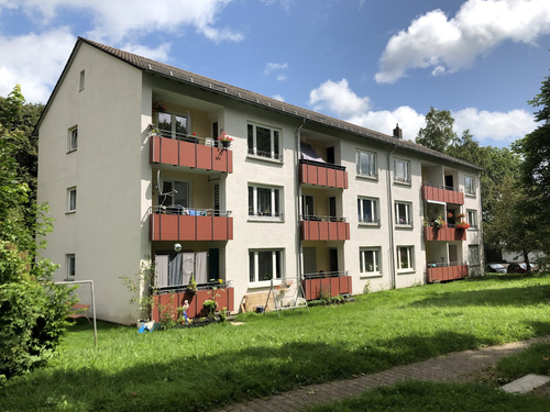 Gut geschnittene Wohnung mit neuem Badezimmer