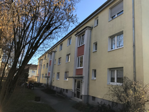 Helle 2-Zimmer-Wohnung mit Balkon und Keller