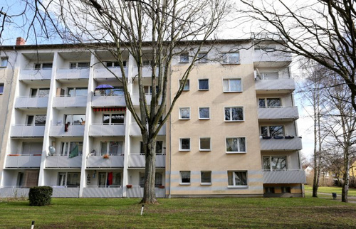 2 Zimmer Gartengeschosswohnung mit Balkon und Keller in Frankfurt Zeilsheim