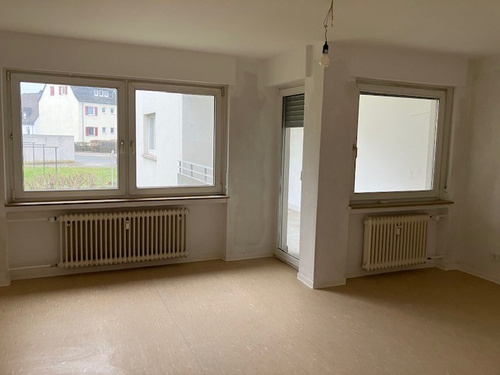 *WBS erforderlich* - Praktische Erdgeschosswohnung mit Balkon