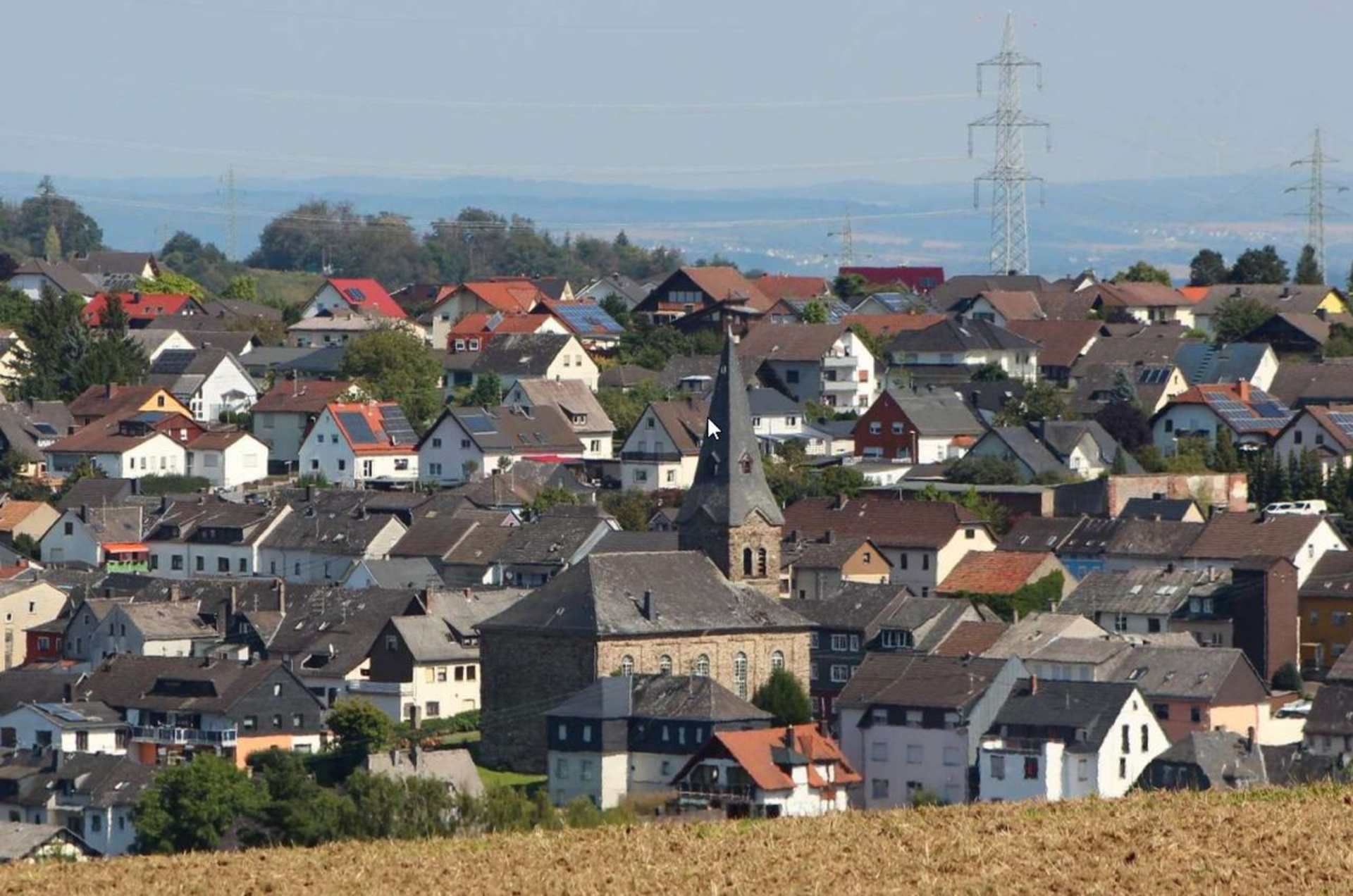 Ansicht auf die Dächer der Gemeinde Holzappel