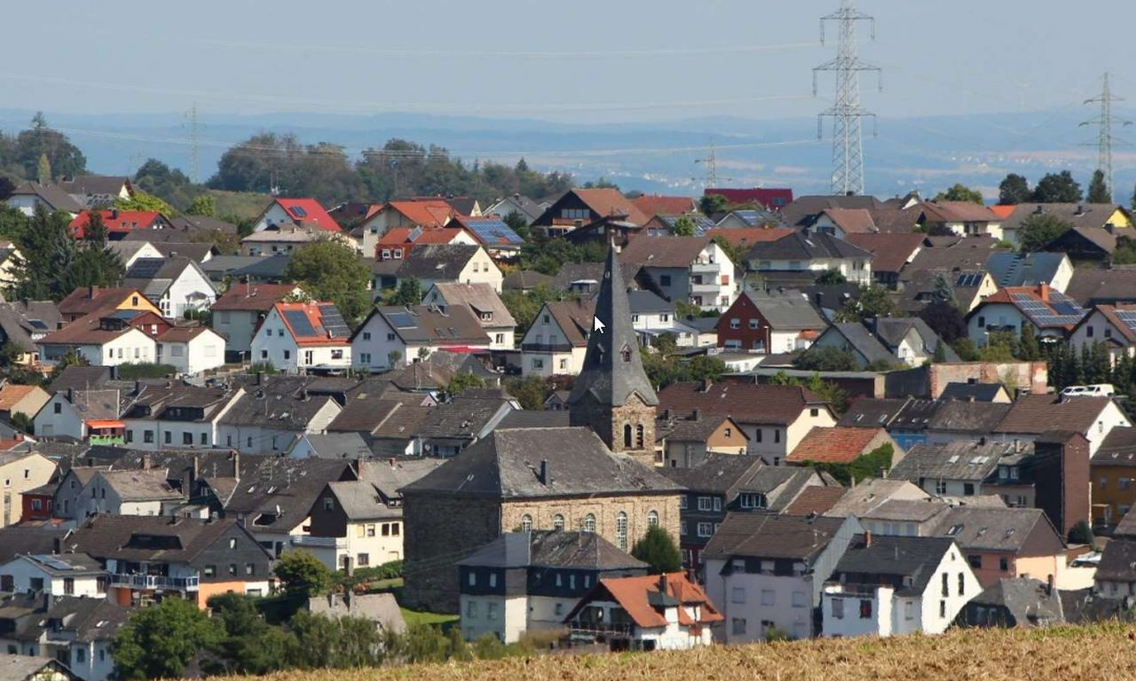 Ansicht auf die Dächer der Gemeinde Holzappel
