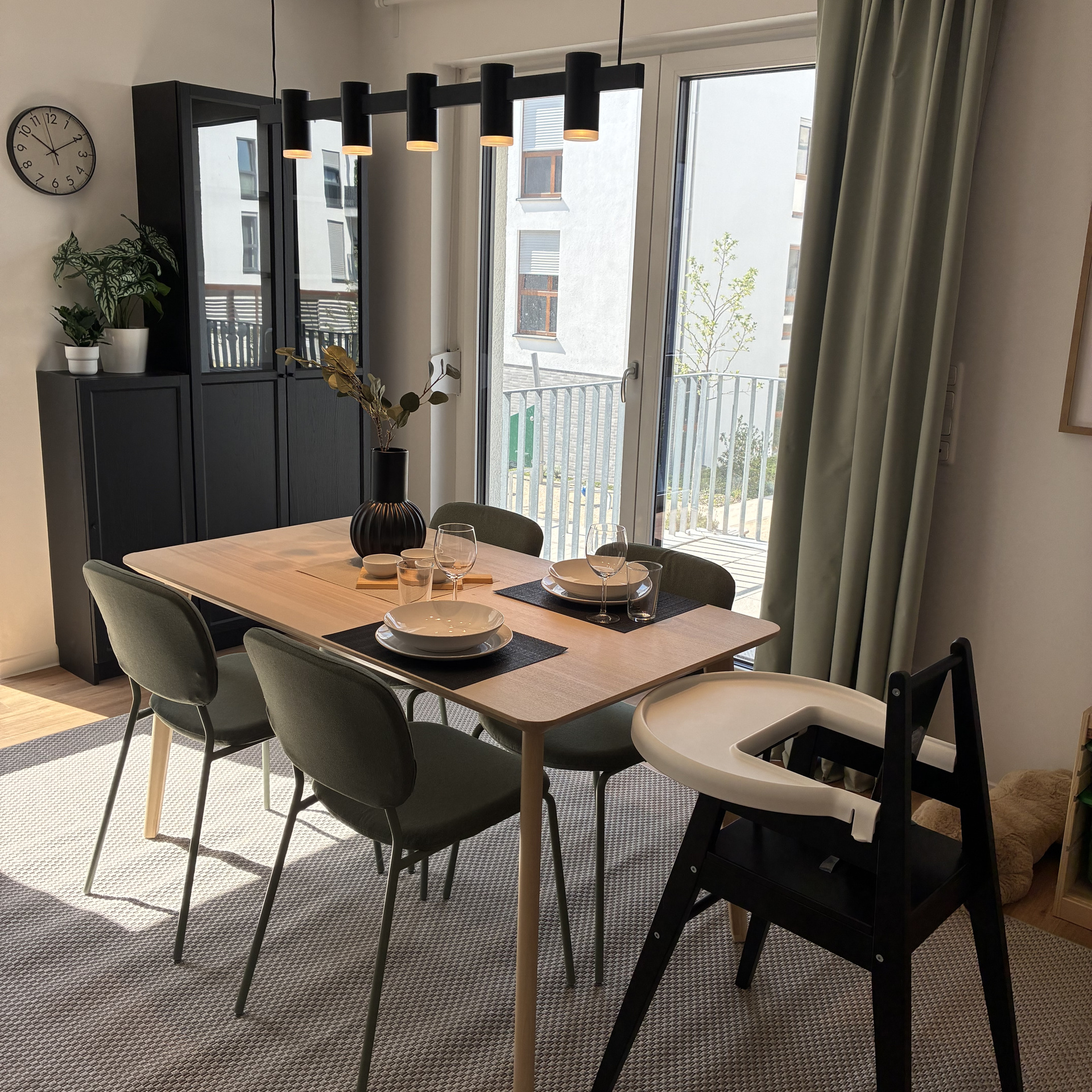Innenansicht Esszimmer Musterwohnung mit IKEA Einrichtung 