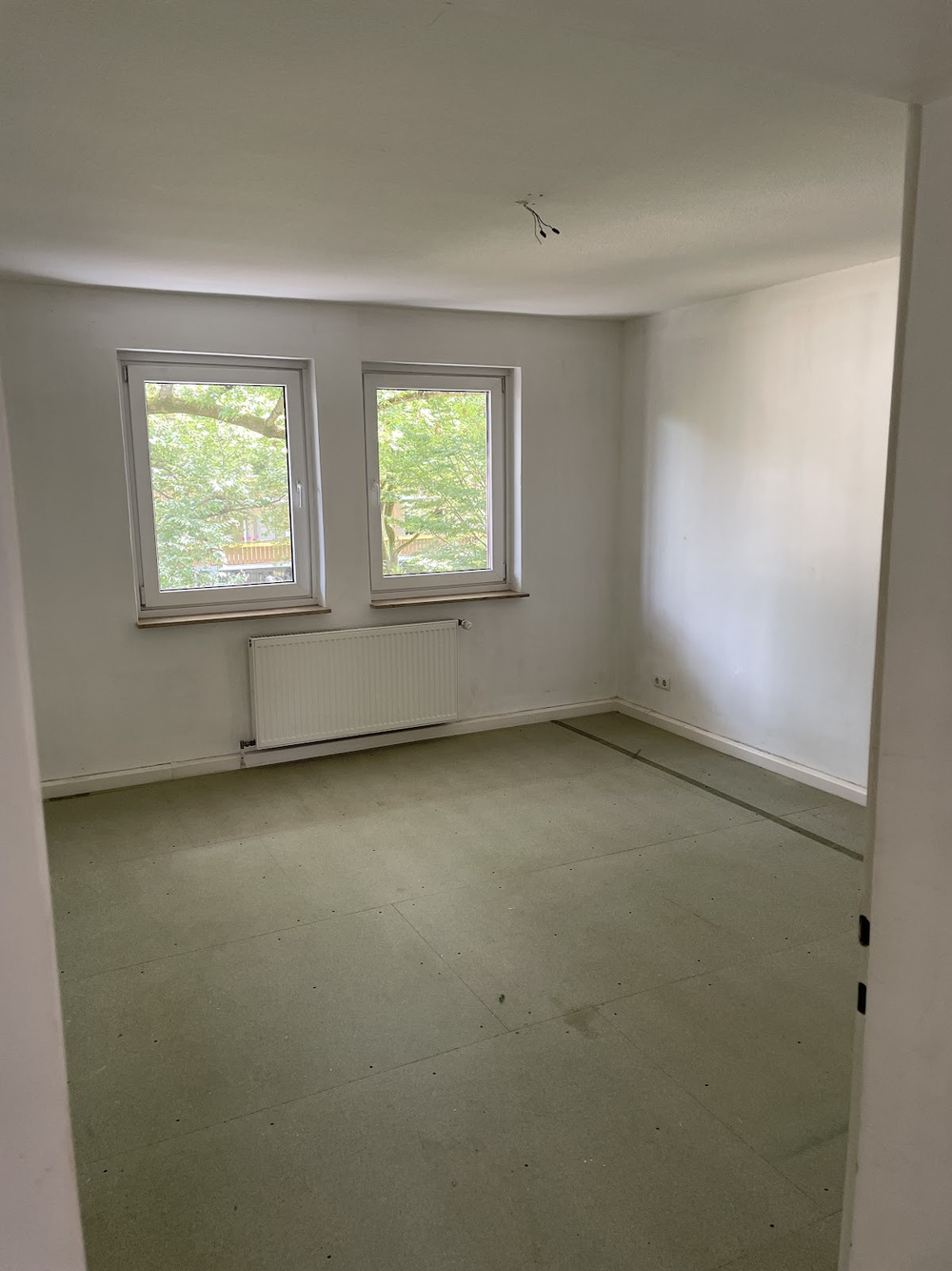 2. Zimmer links