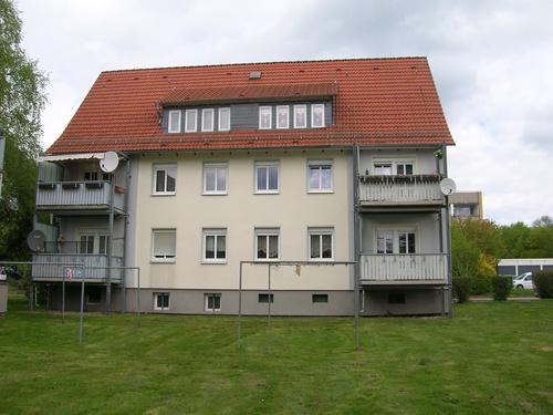 Praktische 2-Zimmer-Wohnung mit Waschmaschinenanschluss im Keller