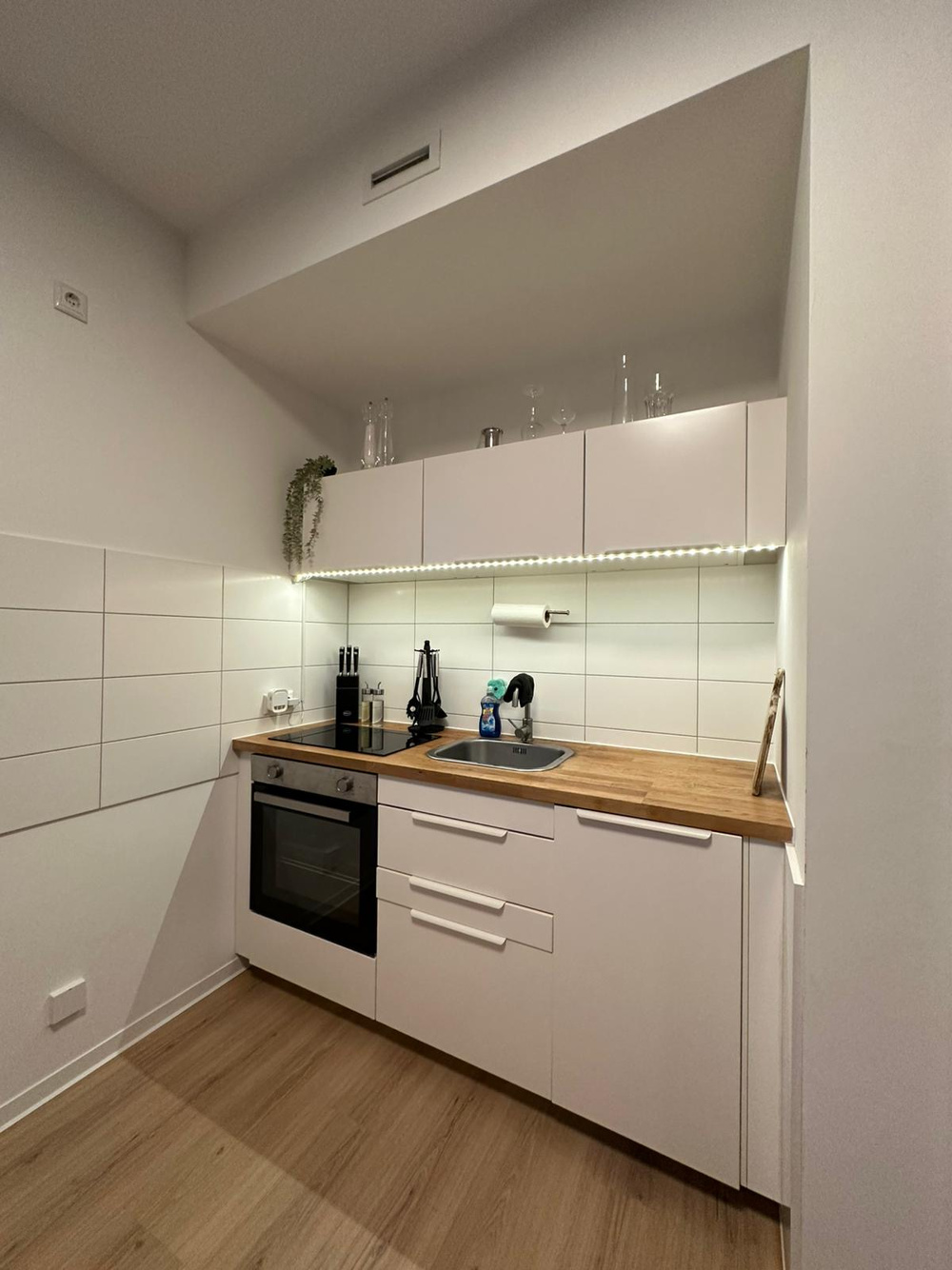 2b9009b4-c0b3-4255-9454-e1e36a5d8bad