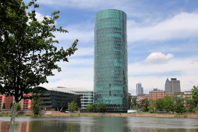Westhafen Tower