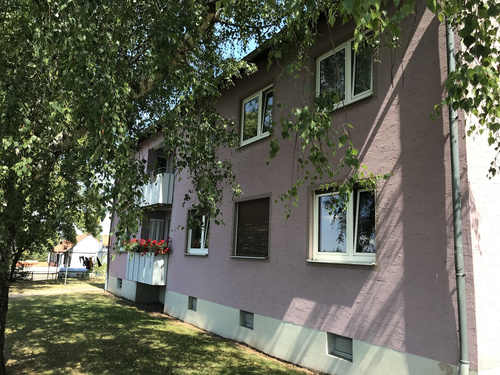 Praktische Aufteilung - 4-Zimmer-Wohnung im Erdgeschoss mit Balkon