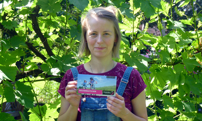 Die Siegesprämie für Platz 1 war ein Gutschein für ein E-Bike im Wert von 2.500 Euro. Diesen Preis hat Kristin S. aus Hornstorf an der Ostsee gewonnen. Foto: NHW