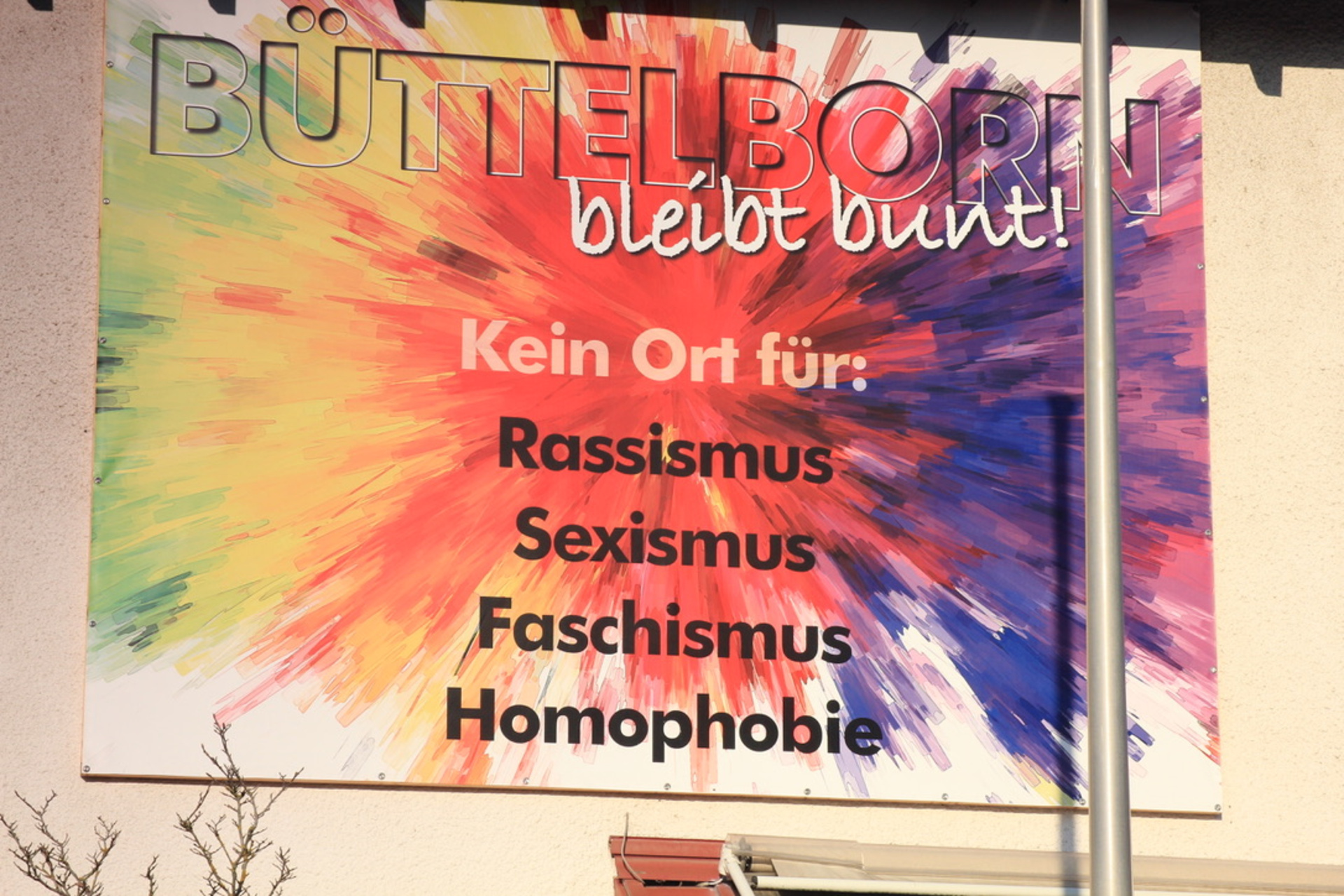Buntes Plakat mit Text
