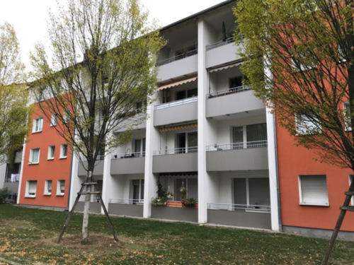 Komfortable Erdgeschosswohnung mit Balkon und Kellerraum