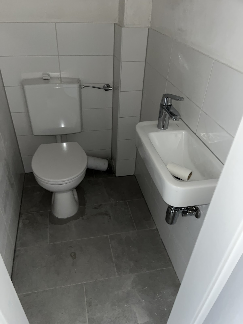 separates WC