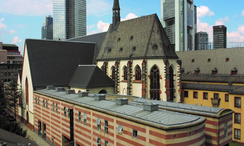 Außenansicht von Kameliterkloster