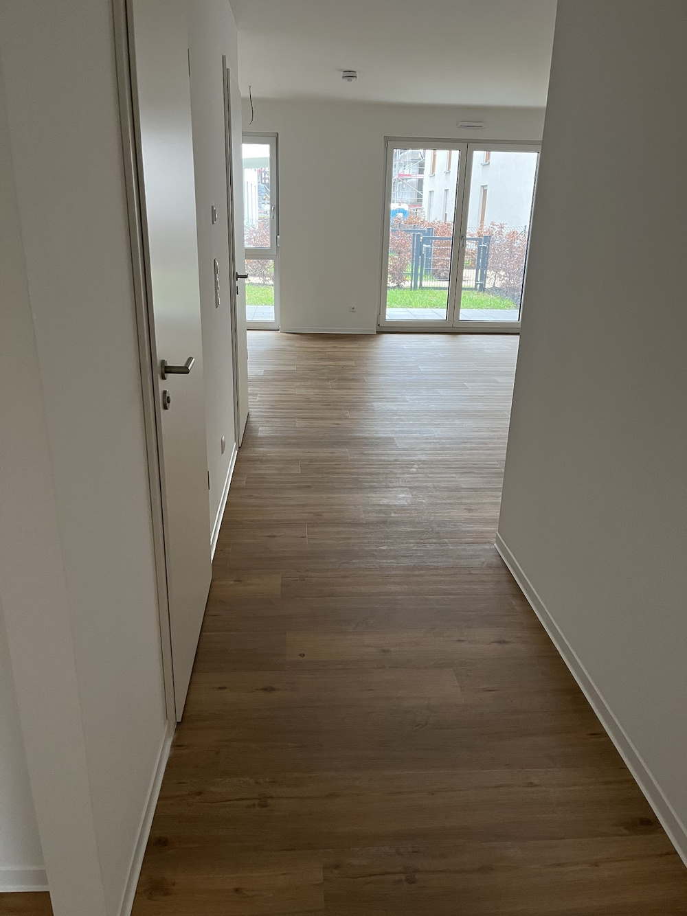 Flur mit Blick ins WZ