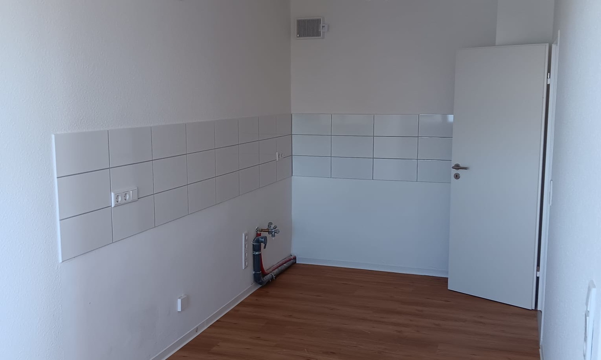 Innenansicht Wohnung Küche nach Modernisierung in Bensheim