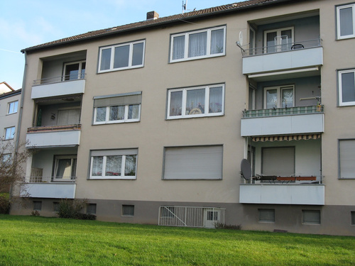 WBS erforderlich - Geräumige Erdgeschosswohnung mit Balkon