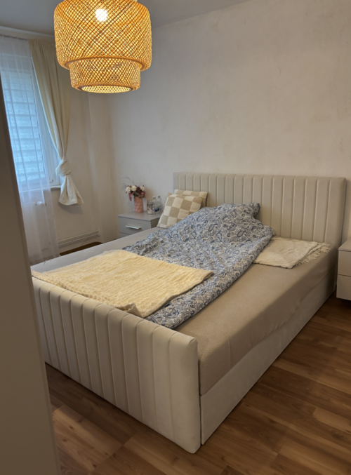 Wohnung mit Badewanne, Keller und Waschmaschinenanschluss