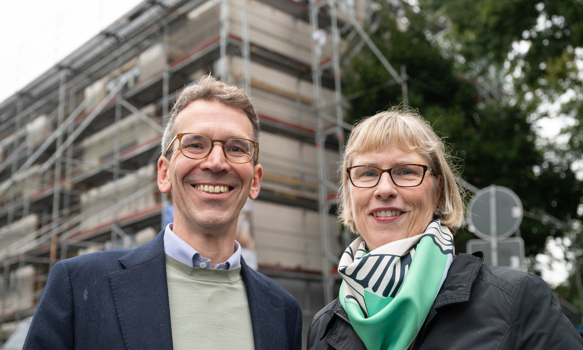 Dr. Volker Wiegel, COO der LEG, und Monika Fontaine-Kretschmer, Technische Geschäftsführerin der NHW.