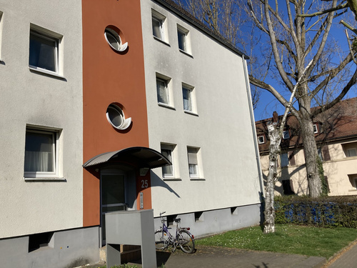 2-Zimmer-Wohnung im EG mit Balkon, Tageslichtbad und Übernahmeoption