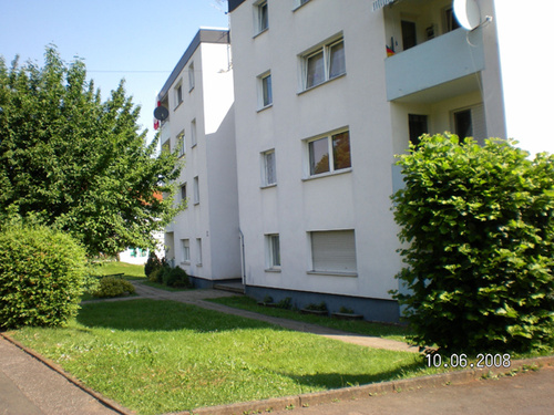 3-Zimmer-Erdgeschosswohnung mit Balkon und Keller in Wetter