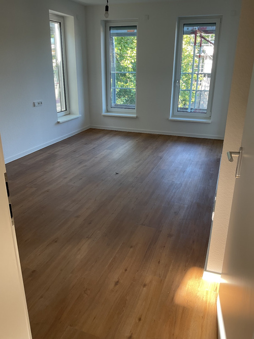 Neuwertige 2-Zimmer-Wohnung im Dachgeschoss