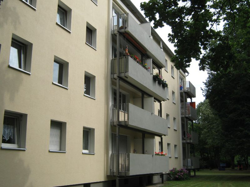Ideal für Singles: 2-Zimmer-Wohnung mit Balkon – renovierungsbereit übergeben
