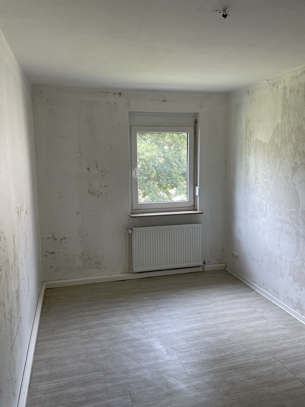 Zimmer vor Kopf