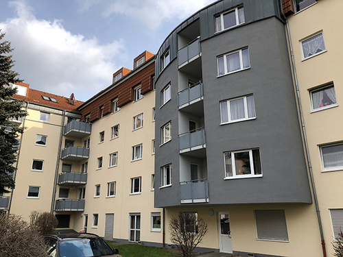 2-Zimmer-Wohnung im Dachgeschoss mit Balkon und Aufzug