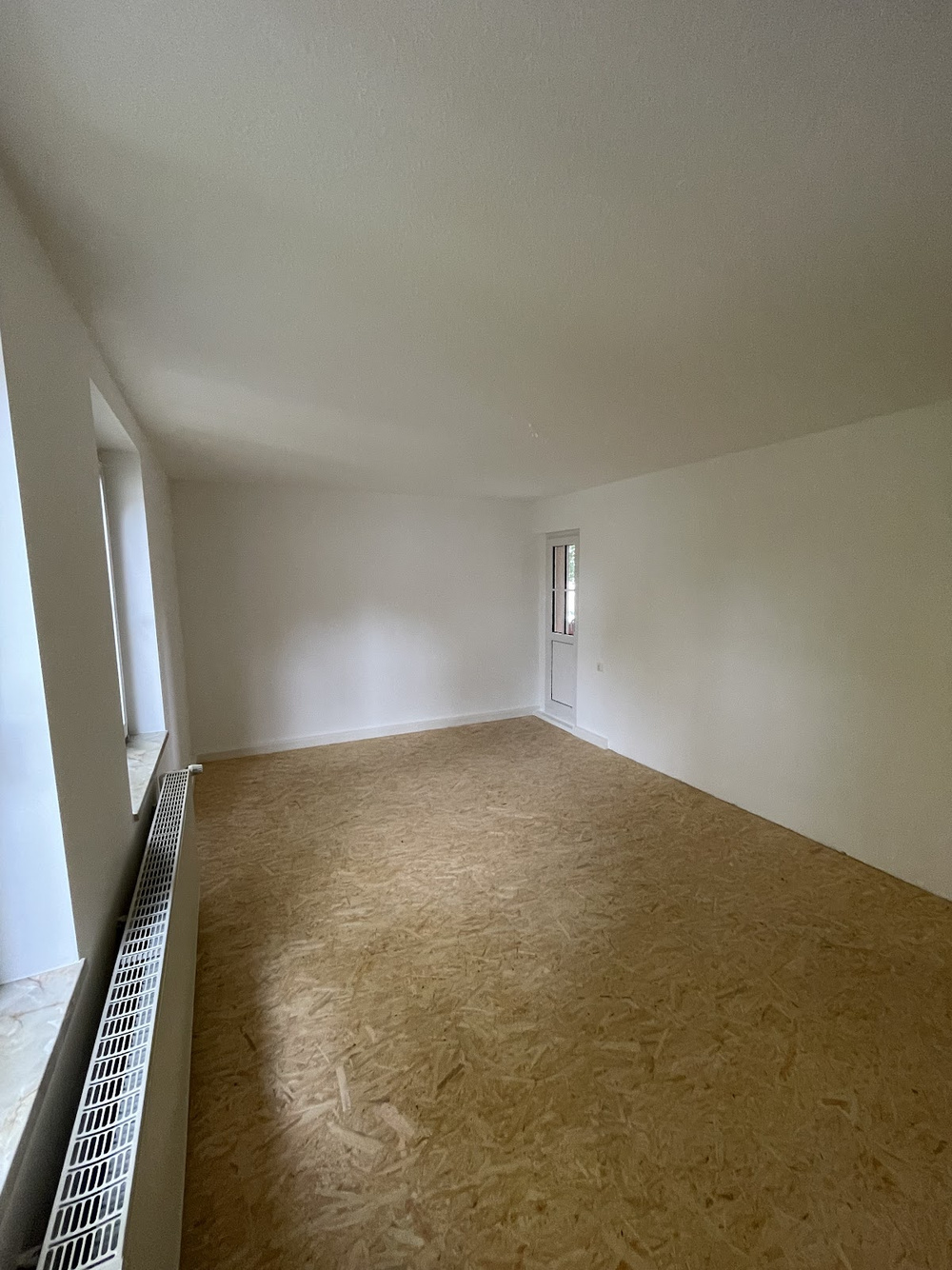 2. Zimmer links