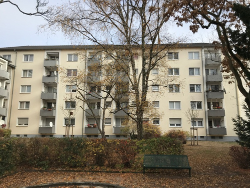 Helle Wohnung mit Balkon und Keller - ideal für Paare oder kleine Familien