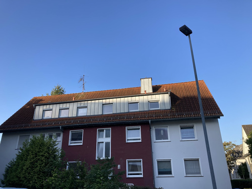 Gemütliche Dachgeschosswohnung in ruhigem Mehrfamilienhaus