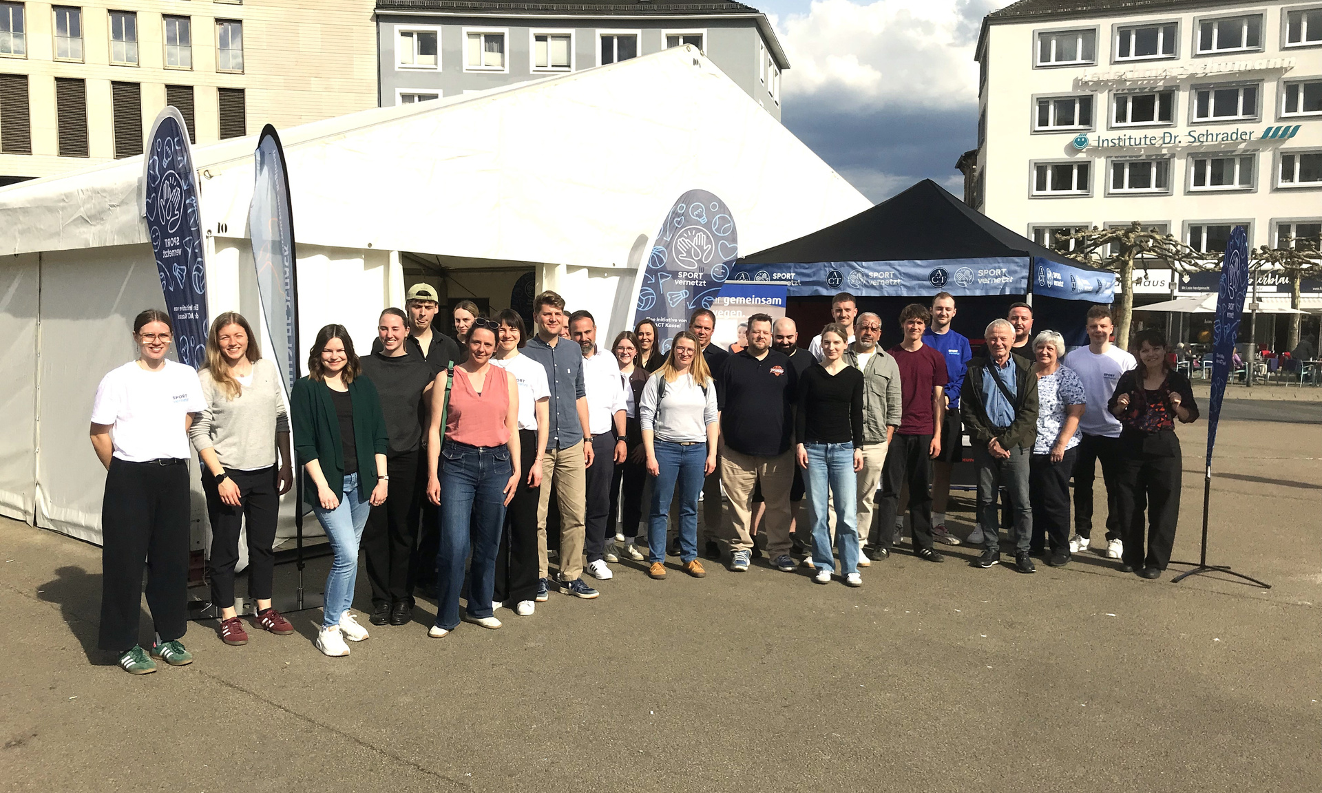 Gruppenfoto der Teilnehmer des Sport Vernetzt Hessen Summit
