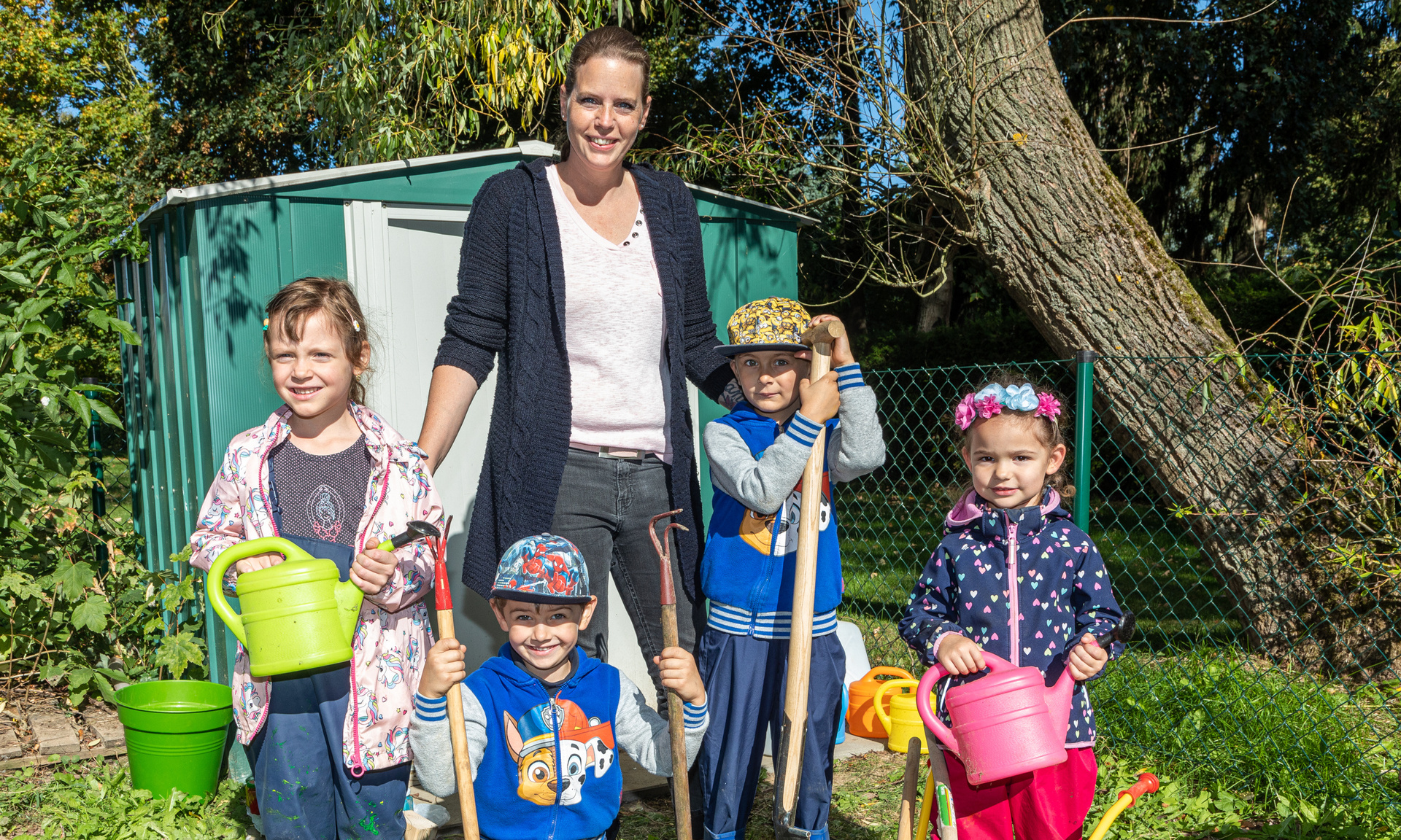 Pressefoto Gartenarbeiten Kita Hasenhecke
