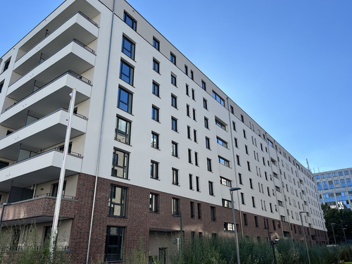 Modernes Wohnen mit offener Küche und Dachterrasse