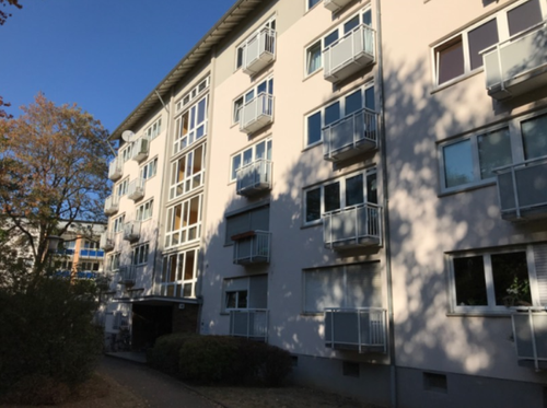 1 Zimmer Wohnung mit Balkon und Aufzug in Frankfurt Niederrad