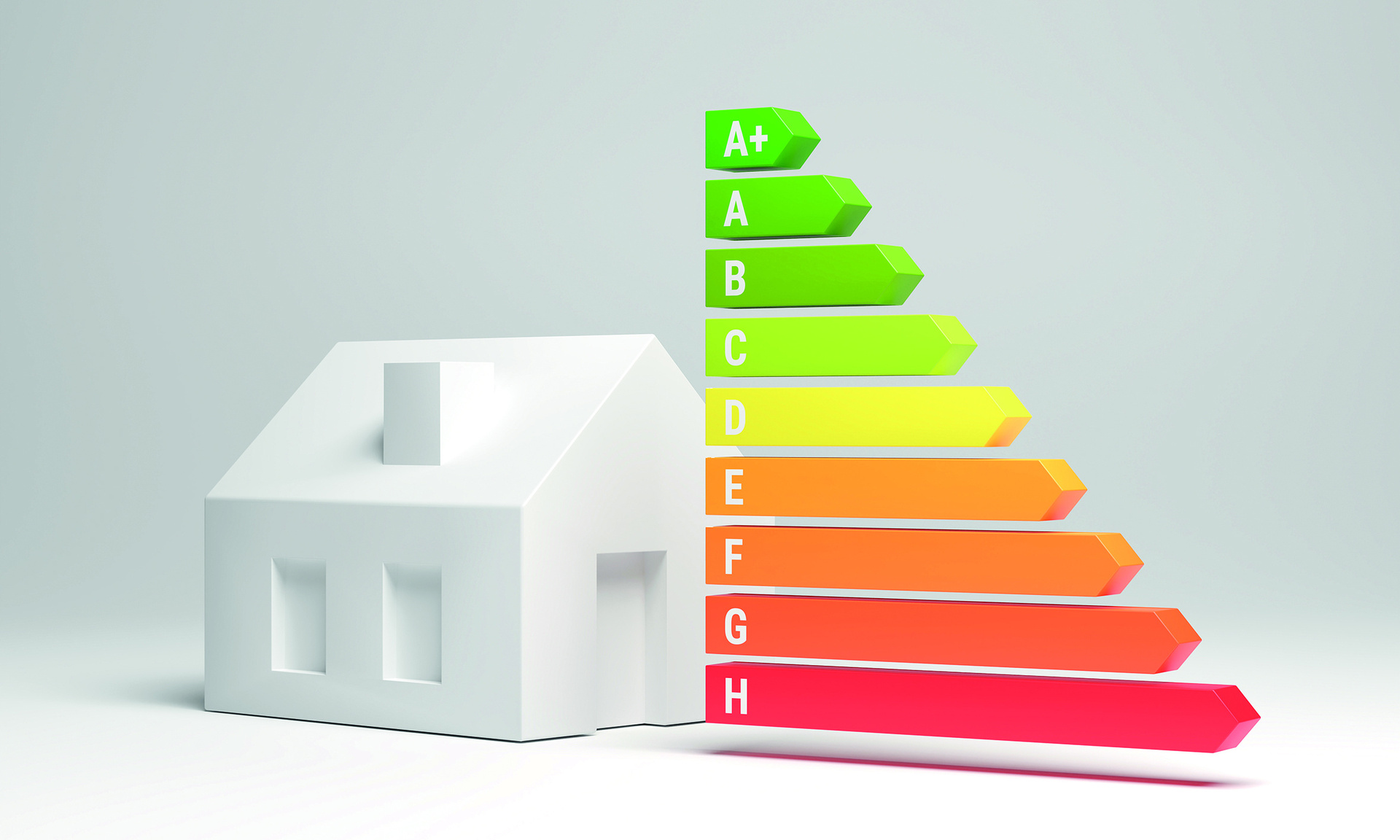 Abgebildet sind ein Haus. Daneben sind die Energieeffizienzklassen in ihren Abstufungen und Farben zu sehen.