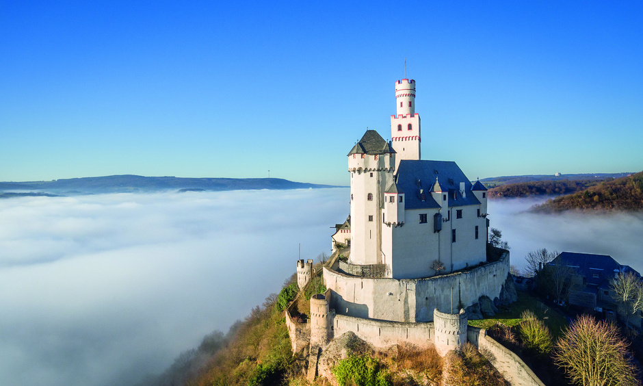 Schloss auf einem Berg