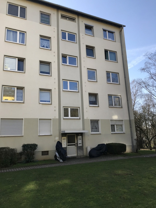 Komfortable Erdgeschosswohnung mit Balkon