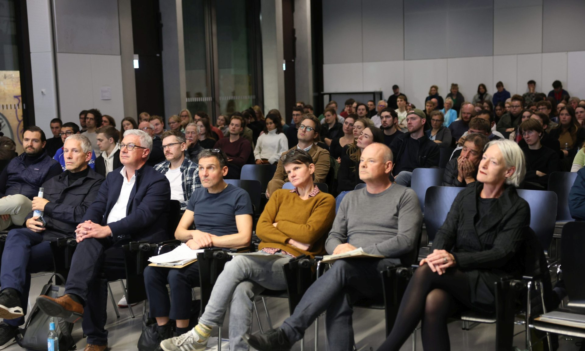 Das Publikum bei der Preisverleihung des NHW Award