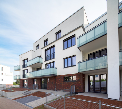 Moderne 2-Zimmer-Wohnung mit Balkon in Frankfurt-Preungesheim