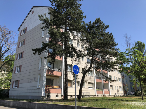 2 Zimmer Erdgeschosswohnung mit Balkon und Keller in Rüsselsheim