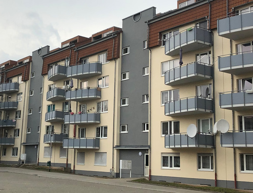 Großzügige 2-Zimmer-Dachgeschosswohnung mit Aufzug und Kellerraum