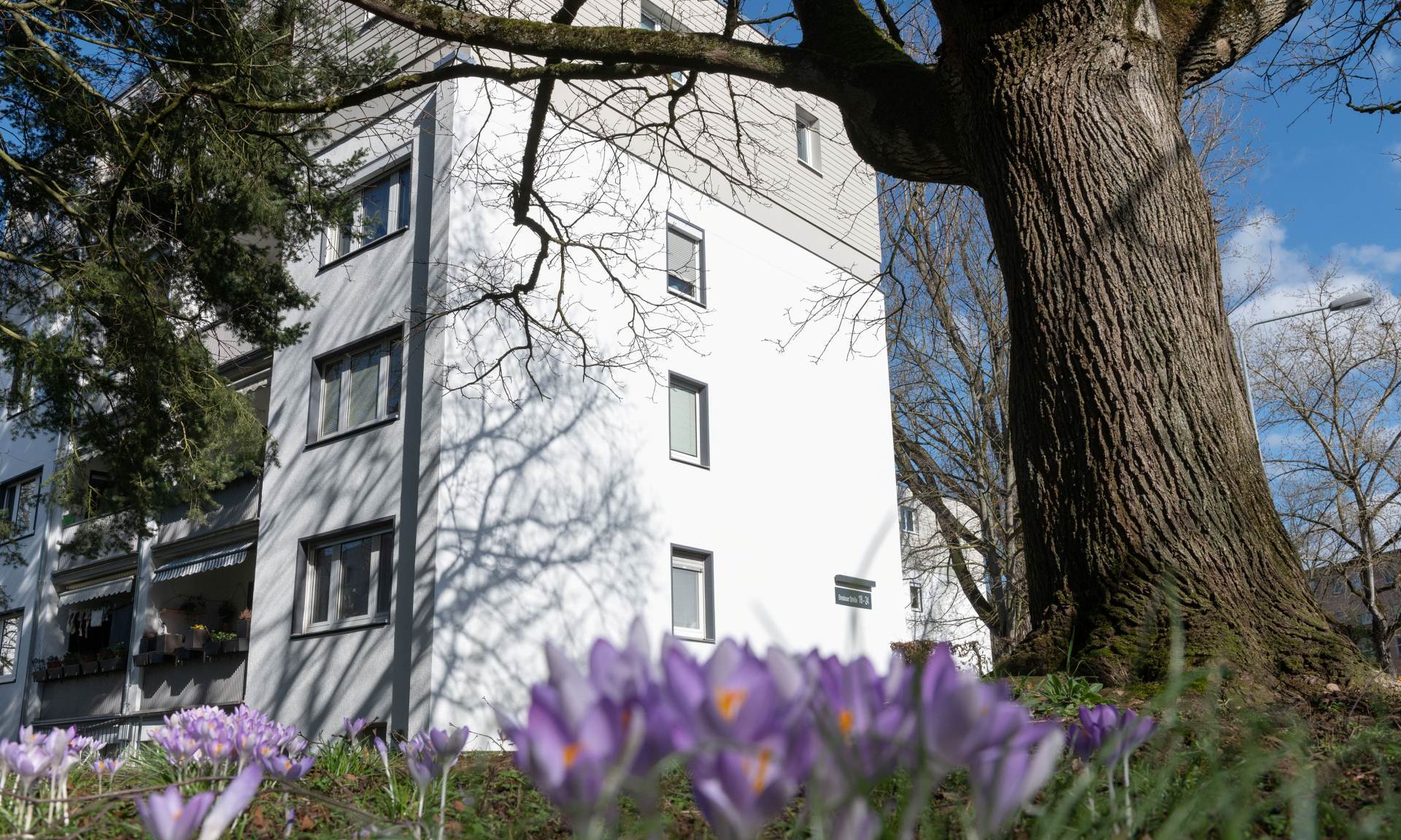 Außenansicht eines Gebäudes in der modernisierten Fritz-Kissel-Siedlung