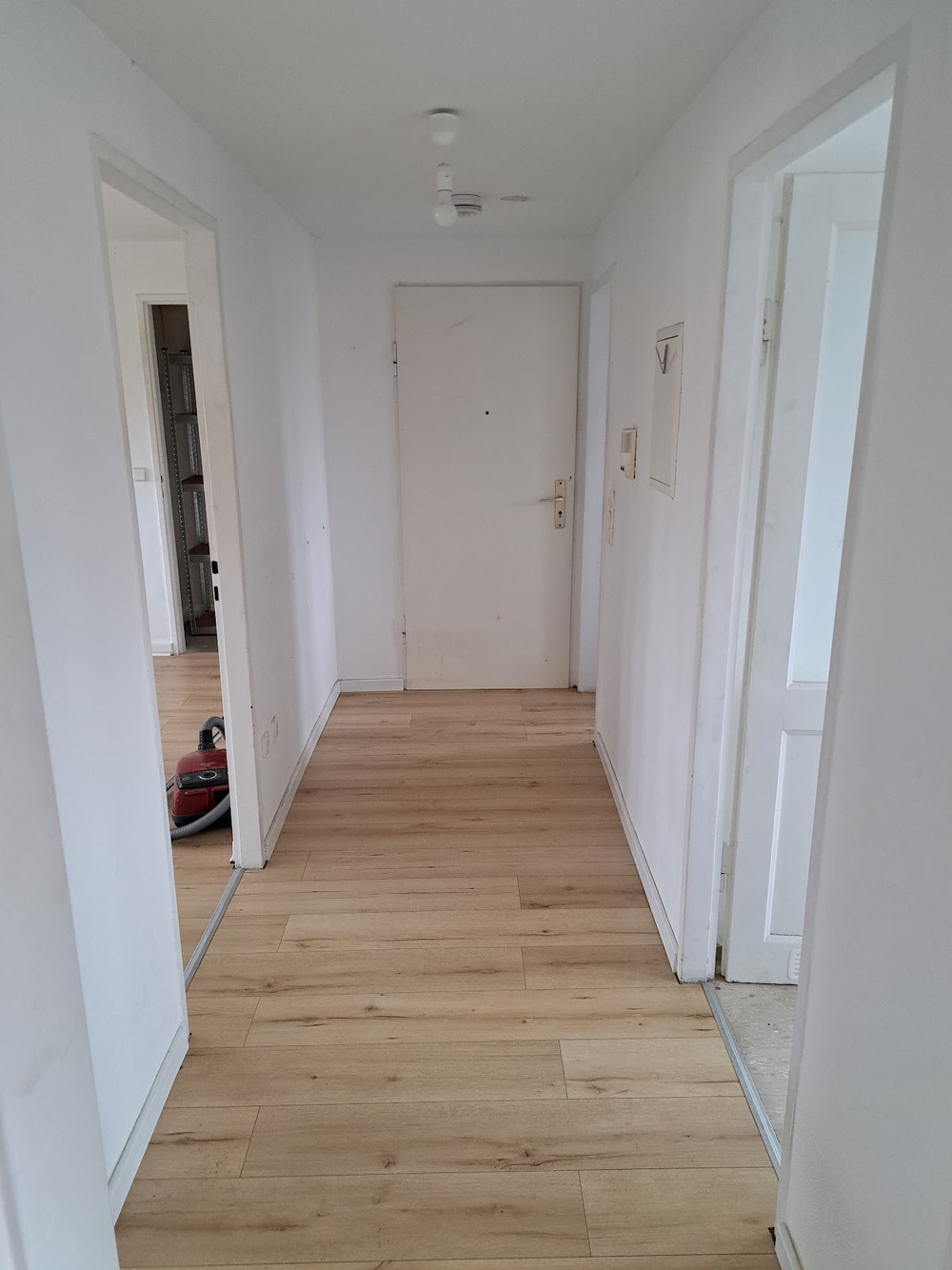 Flur Richtung Wo.tür