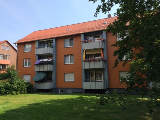 Für die kleine Familie: 3-Zimmer-Wohnung im 1. Obergeschoss mit Balkon! - Foto 2