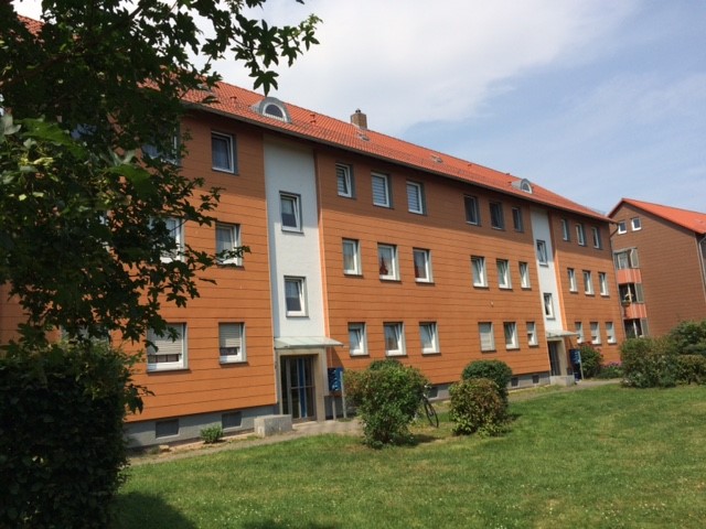 Für die kleine Familie: 3-Zimmer-Wohnung im 1. Obergeschoss mit Balkon! - Foto 2